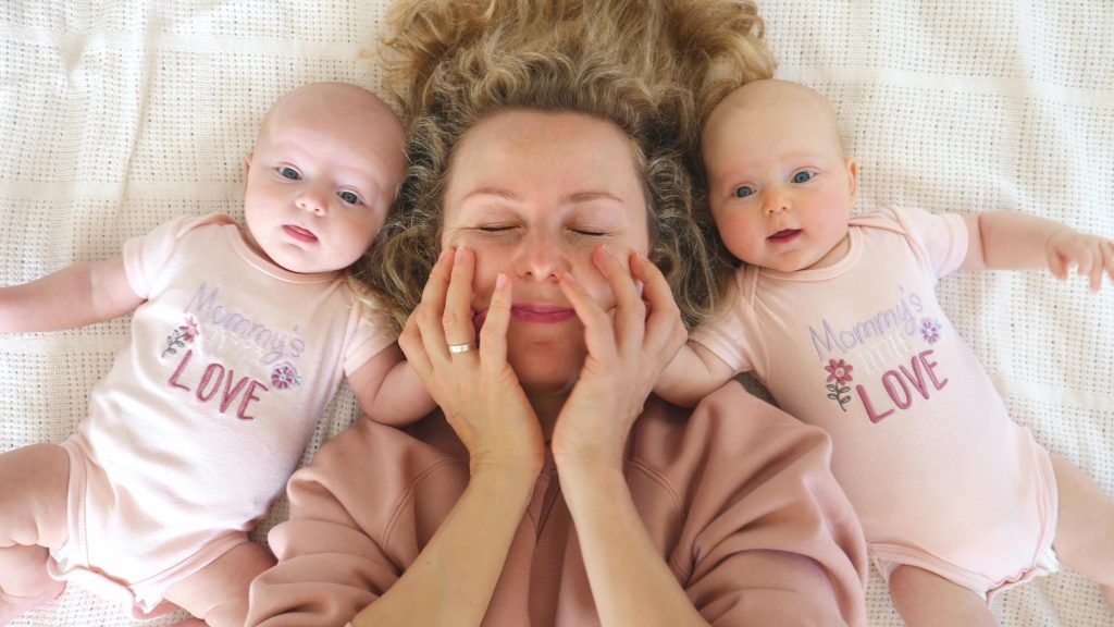 Maman et ses jumeaux