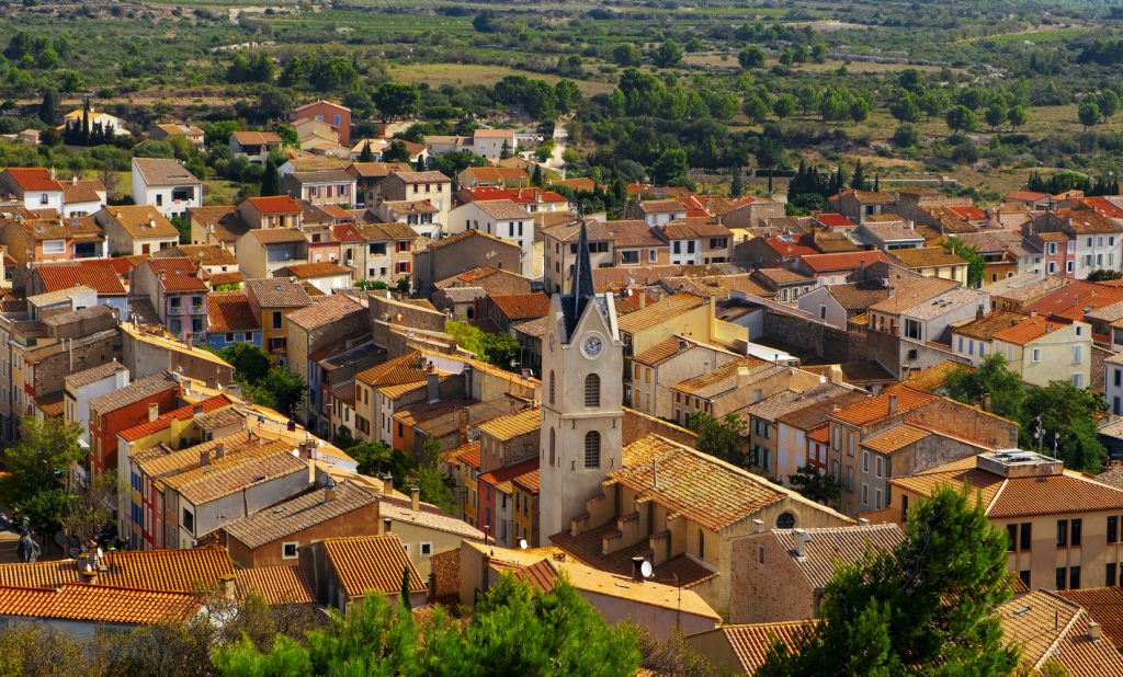 Vue sur l'église de la ville de Leucate, France