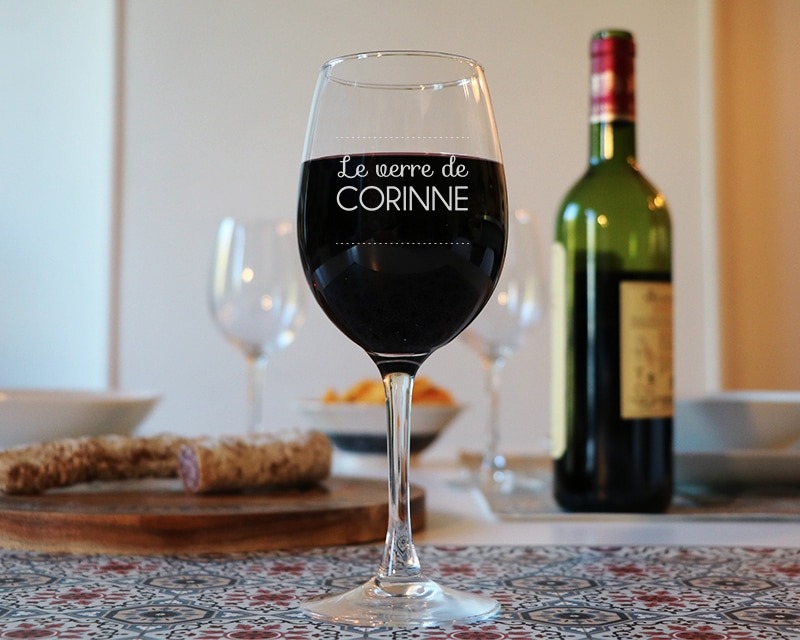Verre à vin personnalisé "le verre de Corinne"