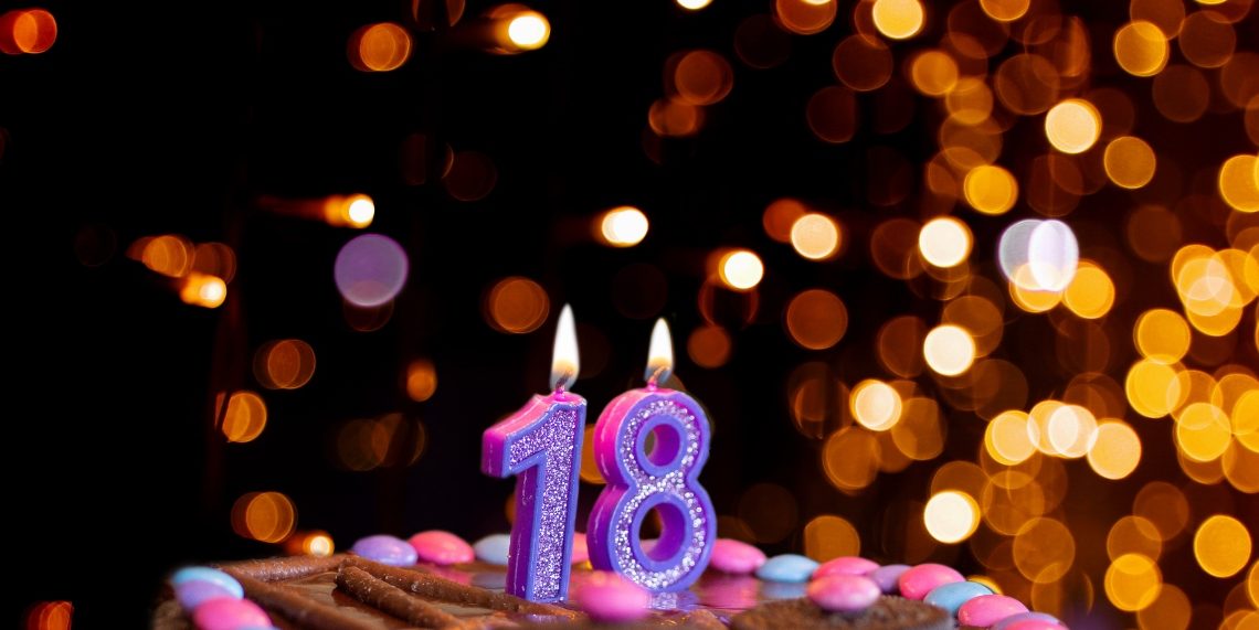 18 ans : ça se fête ! ..  Idée anniversaire, Déco anniversaire 18