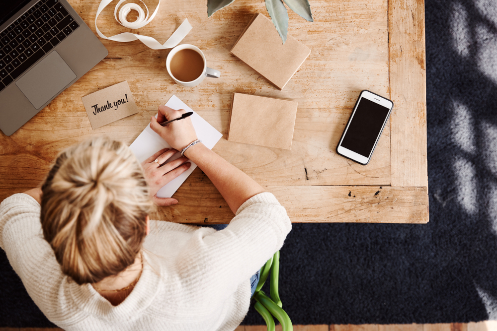 Remerciement cadeau : message, SMS, modèle de texte