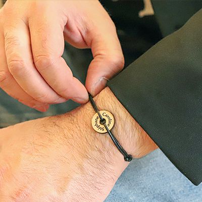Bracelet cordon avec cible personnalisée en bois