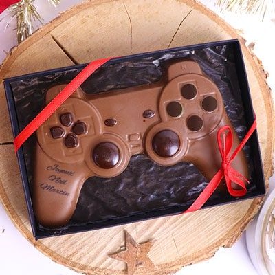Manette de jeu en chocolat personnalisable
