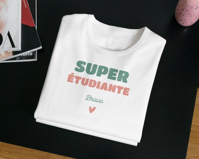 T-shirt femme personnalisé - Super Étudiante