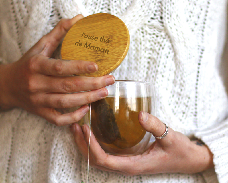 Tasse à thé en verre avec couvercle personnalisé - Message