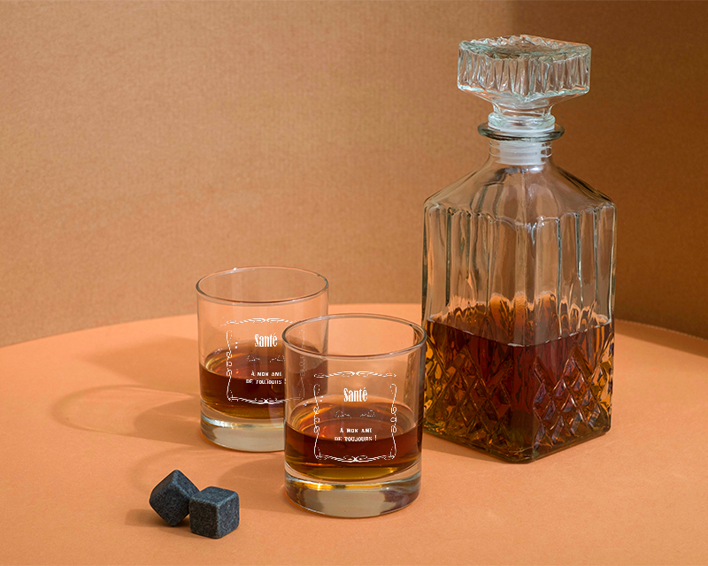 Carafe à whisky et ses deux verres gravés
