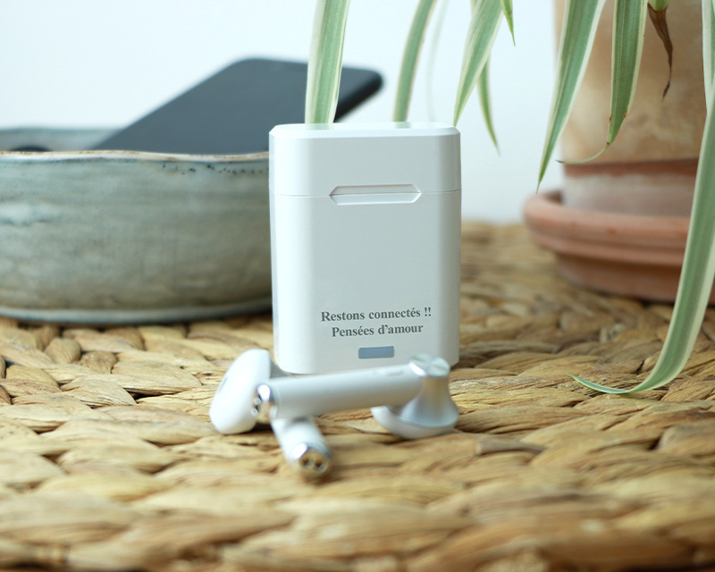 Écouteurs sans fils avec boîtier de recharge personnalisable