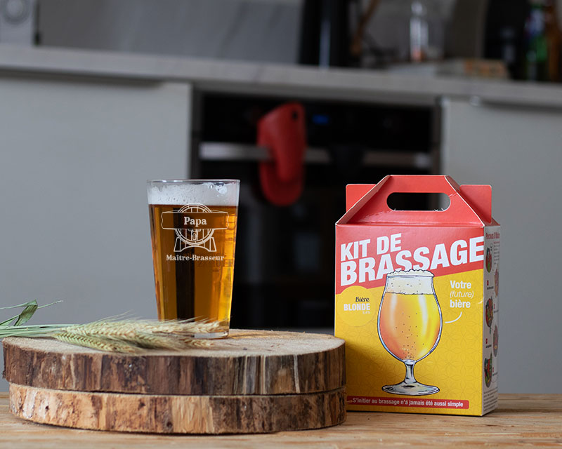 Kit d'initiation au brassage de bière et son verre à bière personnalisé