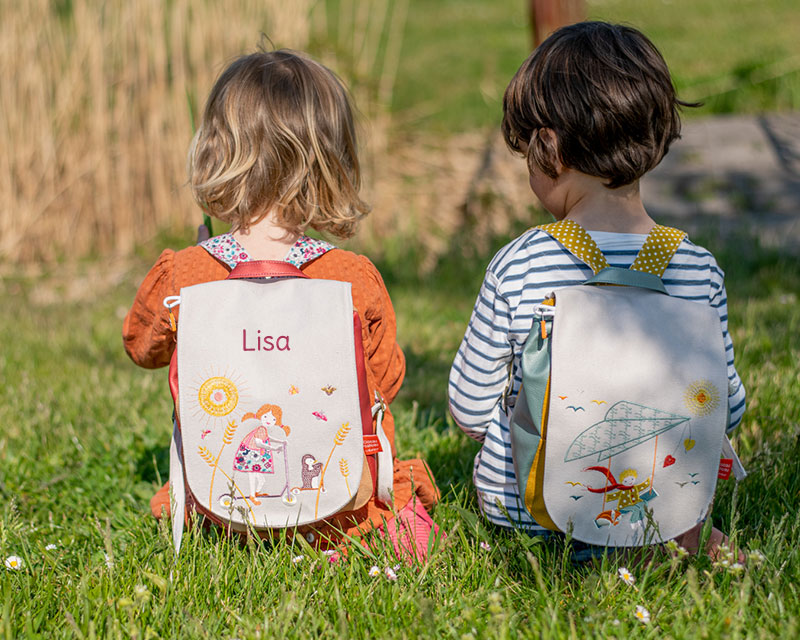 Sac à dos pour enfant personnalisé - La fille et la trottinette