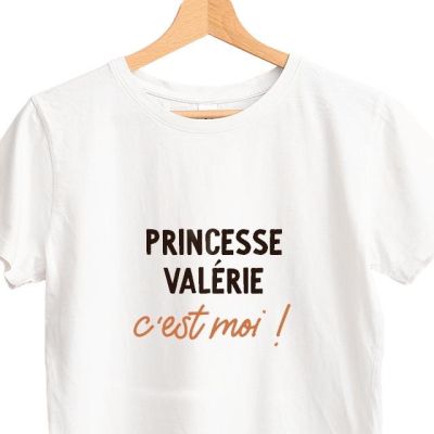 T-shirt blanc personnalisé pour une Valérie