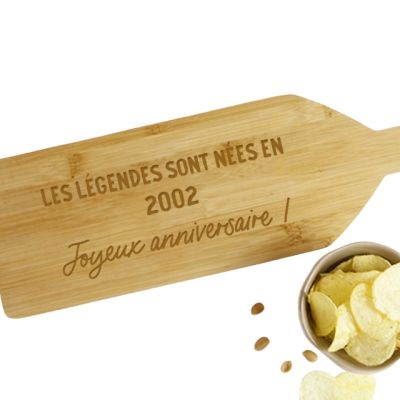 planche à apéritif message générique homme né en 2002