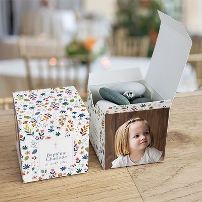 Boîtes à dragées personnalisées avec dragées chocolat et amandes - Fleurs des Champs