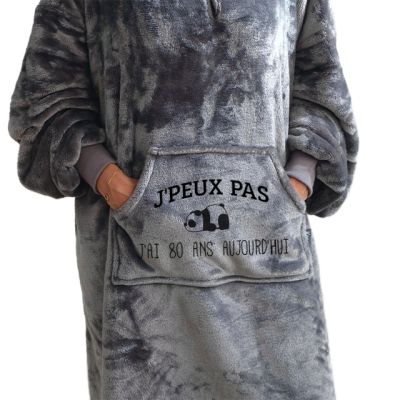 Plaid à capuche panda femme 80 ans