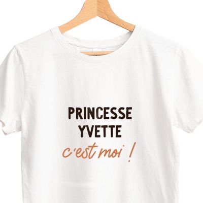 T-shirt blanc personnalisé pour une Yvette