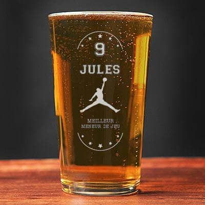 Verre à bière personnalisé prénom - Basket