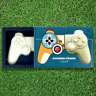 Manette de jeu en chocolat blanc personnalisée