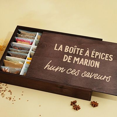 Grand coffret d'épices gravé Message - 36 épices du monde