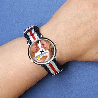 Montre bleu blanc rouge Photo