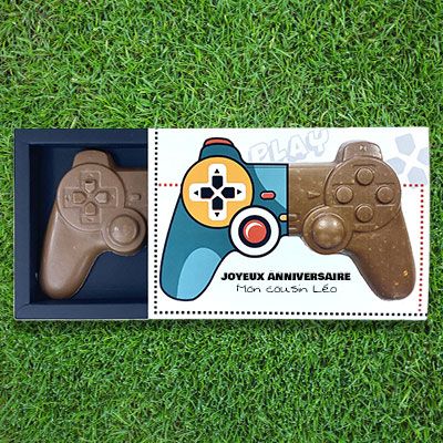 Manette de jeu en chocolat personnalisable