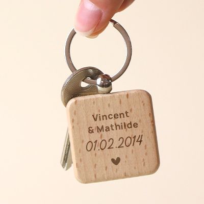 Porte-clés en bois personnalisé - Couple