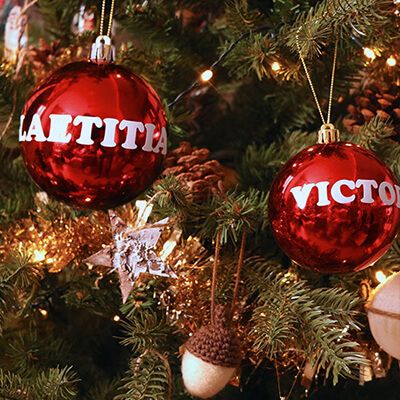 Les six boules de Noël personnalisées
