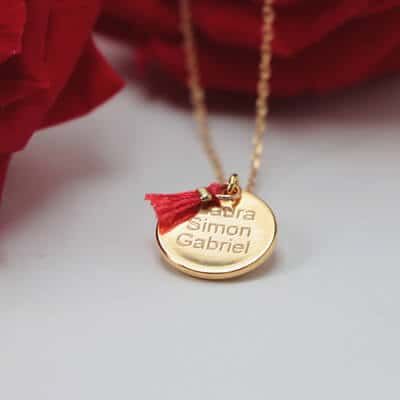 Collier personnalisé plaqué Or 18 carats - Pompon rouge ou bleu