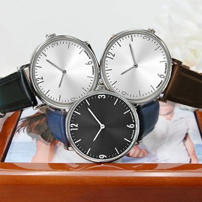 Montre mixte gravée