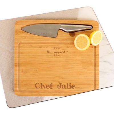 Planche à découper personnalisée pour une Julie