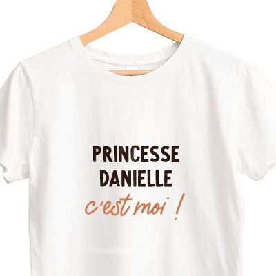 T-shirt blanc personnalisé pour une Danielle