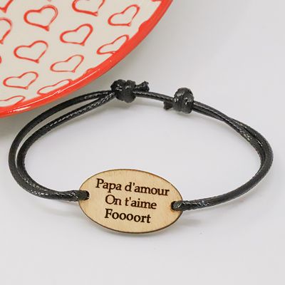Bracelet cordon avec médaille ovale personnalisée en bois