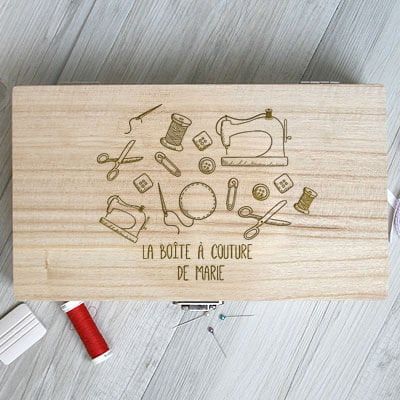 Boîte à couture personnalisée
