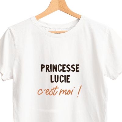 T-shirt blanc personnalisé pour une Lucie