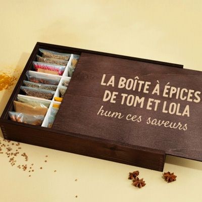 Grand coffret d'épices gravé Message - 36 épices du monde
