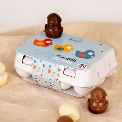 Boîte d'oeufs personnalisable et ses Poussins au chocolat noir, lait et blanc