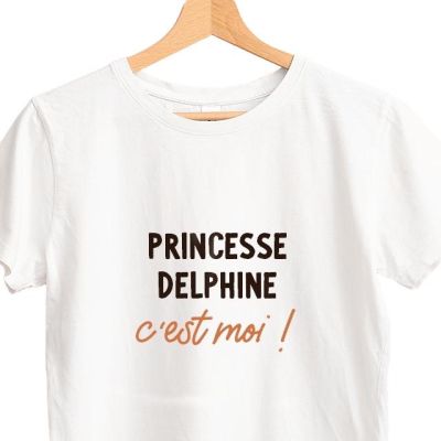 T-shirt blanc personnalisé pour une Delphine