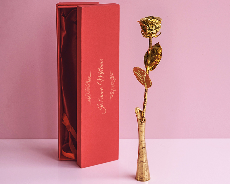 Grande rose en or 24 carats dans son écrin personnalisé