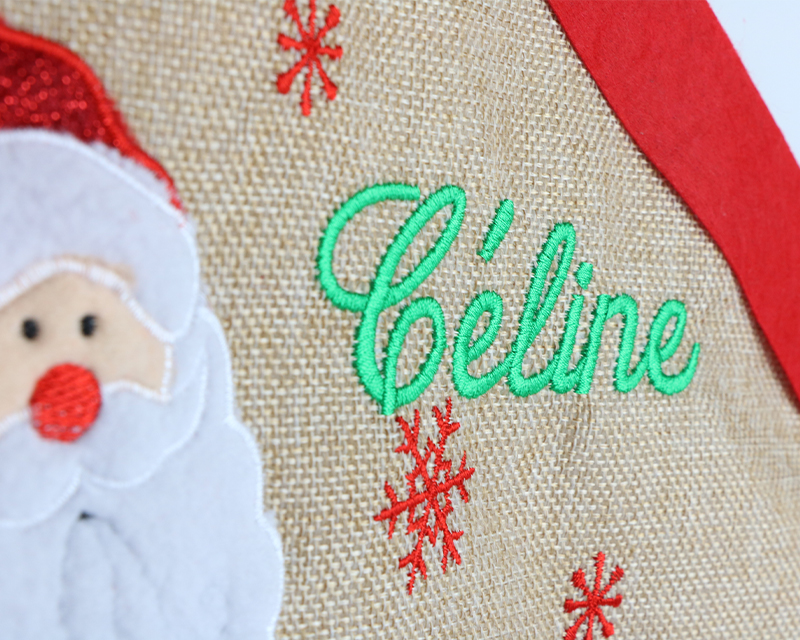 Calendrier Avent brodé personnalisé