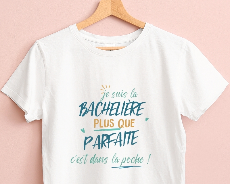 T-Shirt femme personnalisé : Bachelière la plus...