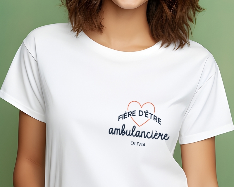 Tee-shirt Femme personnalisable - Fière d'être ambulancière