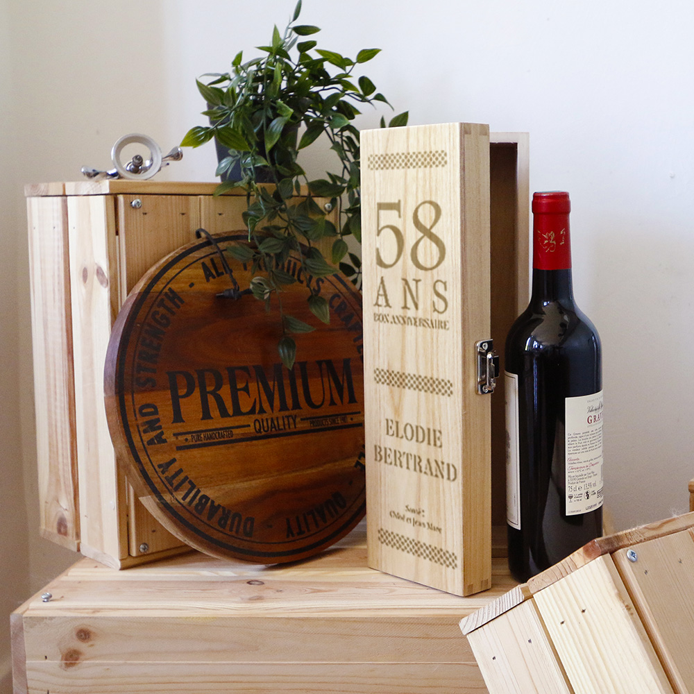 Caisse à vin personnalisée - Anniversaire - Cadeaux.com