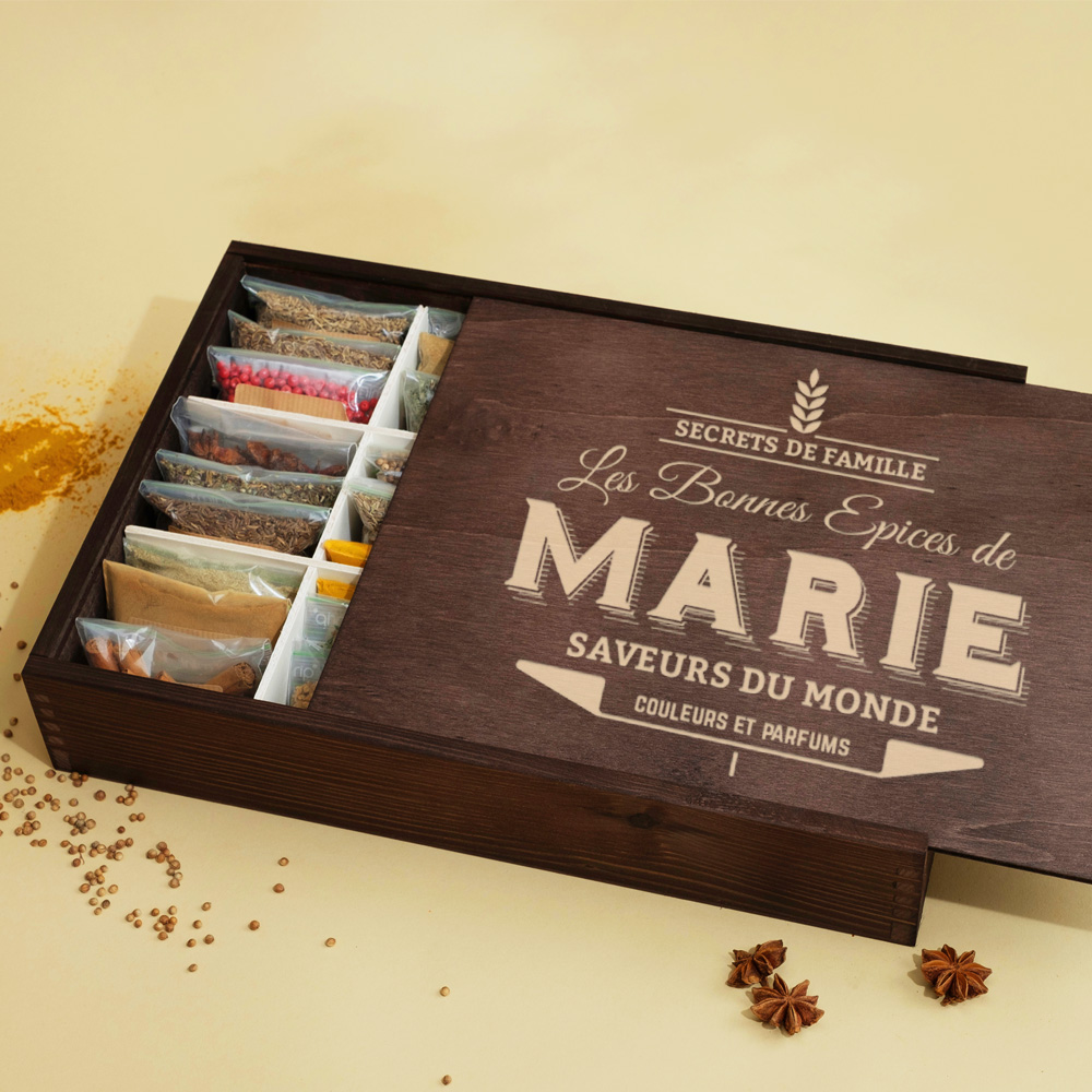 Grand coffret personnalisé de 36 épices du monde - Cadeaux.com