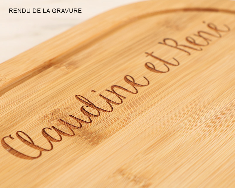 Cadeaux Fête des mamies : zoom sur les détails de la gravure 'Les petits plats de Grand-Mère', mettant en avant la finesse et la qualité du marquage laser.