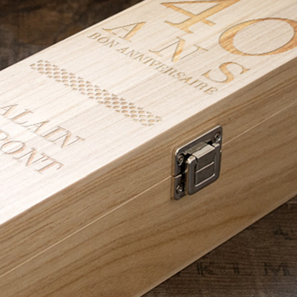 Caisse à vin personnalisée - Anniversaire - Cadeaux.com
