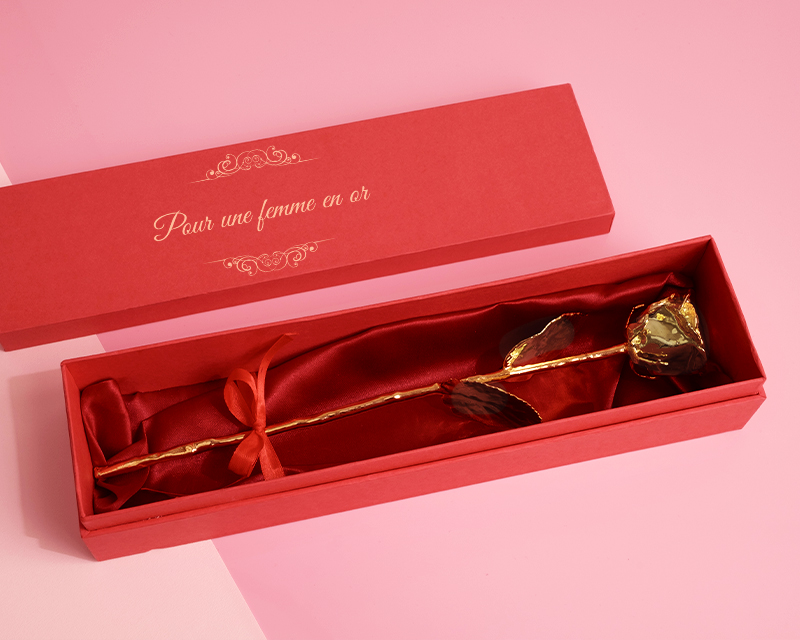 Véritable rose en or dans son écrin personnalisé