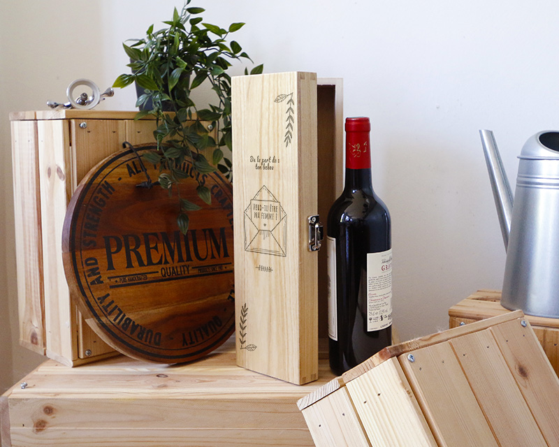 Caisse à vin personnalisée en bois - Veux-tu être ... ?