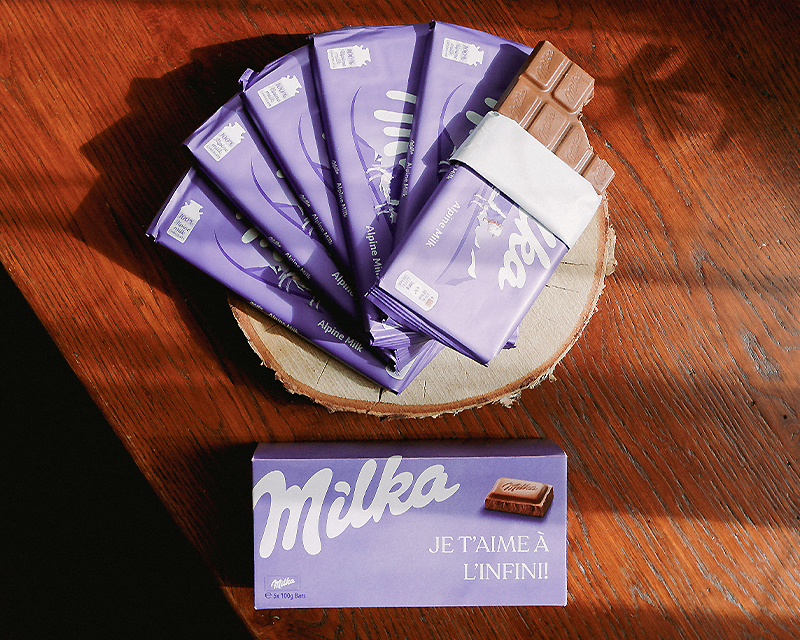 Coffret cadeau Milka personnalisé et composé de 6 tablettes Milka