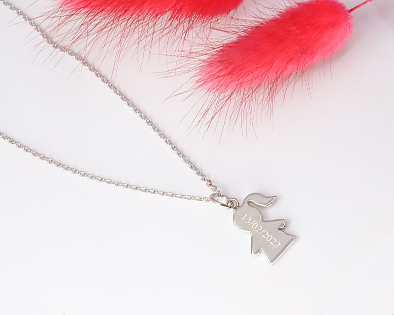 Collier personnalisé avec pendentif petite fille ou petit garçon