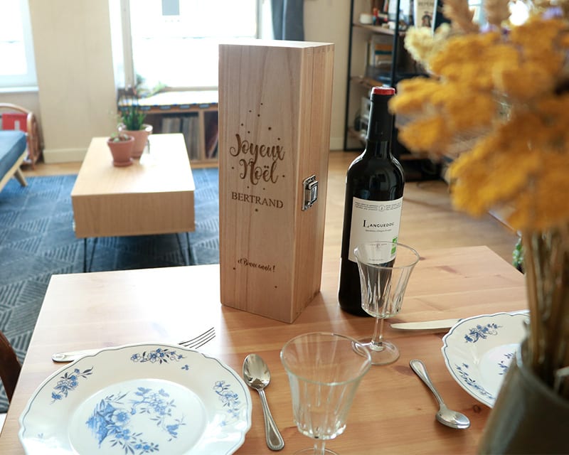 Caisse à vin gravée Joyeux noël et Bonne année