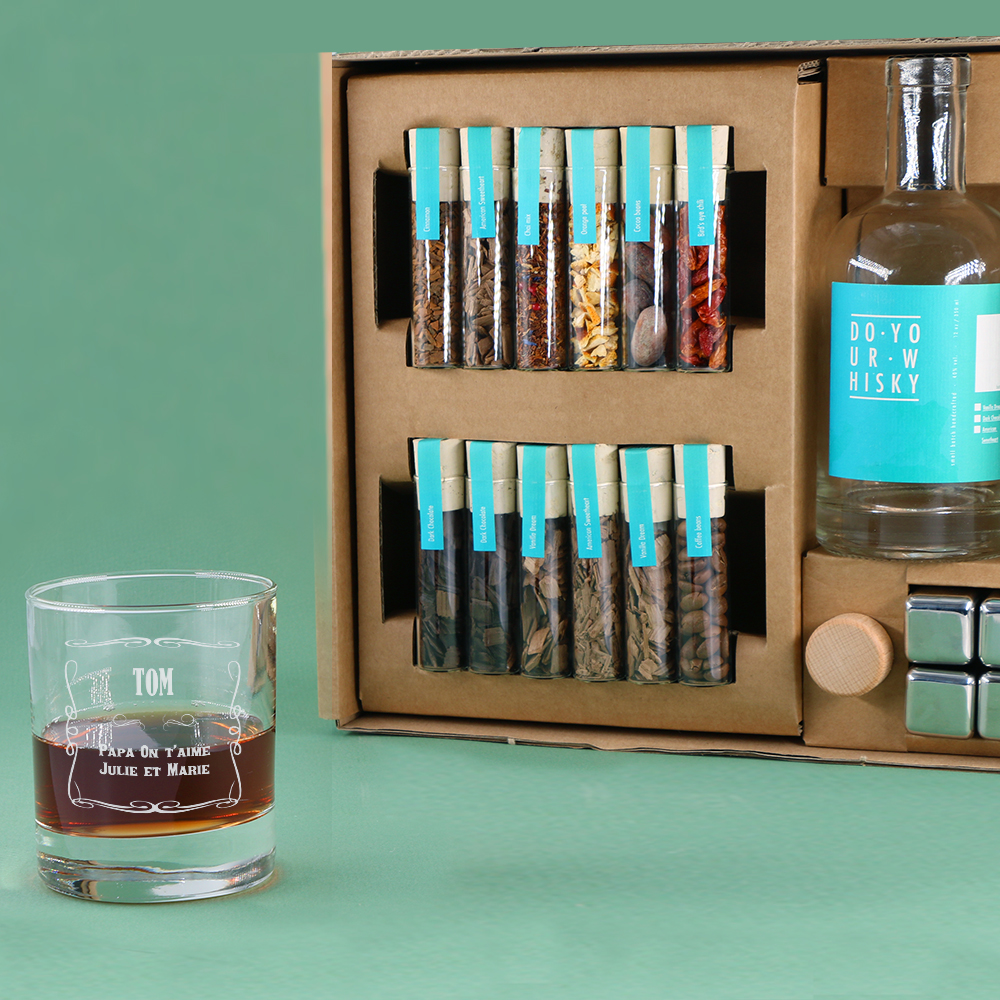 Kit de fabrication de whisky avec verre personnalisé - Cadeaux.com
